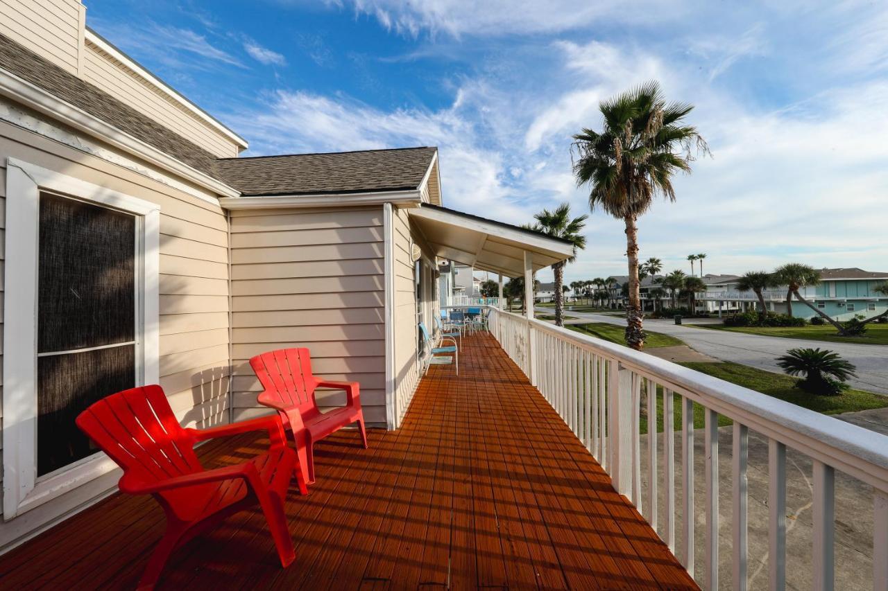 Beach Mode On! Galveston Exterior photo
