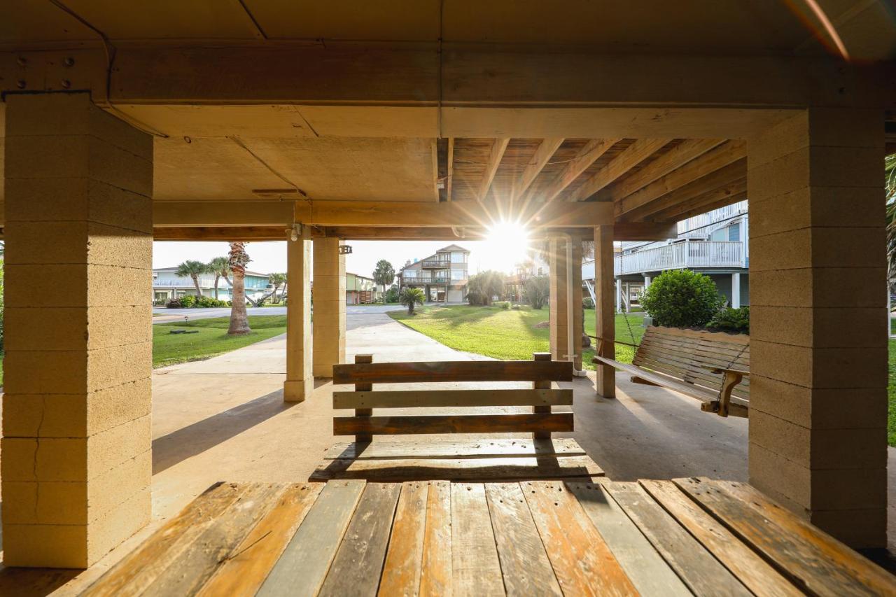 Beach Mode On! Galveston Exterior photo